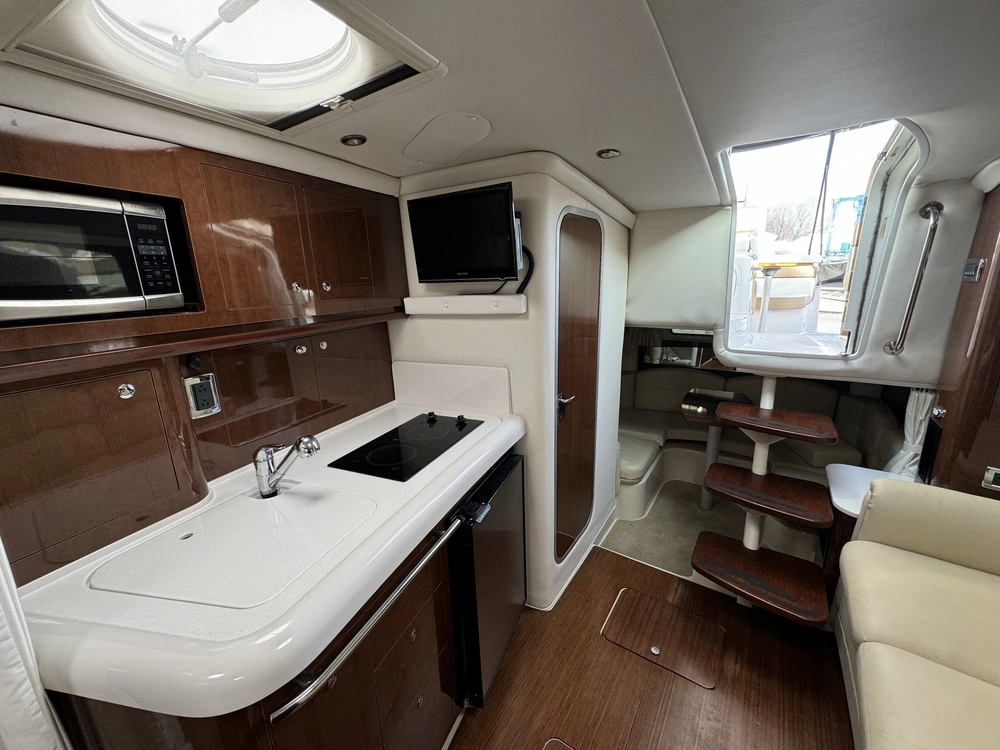 Four Winns 335 2014 alt