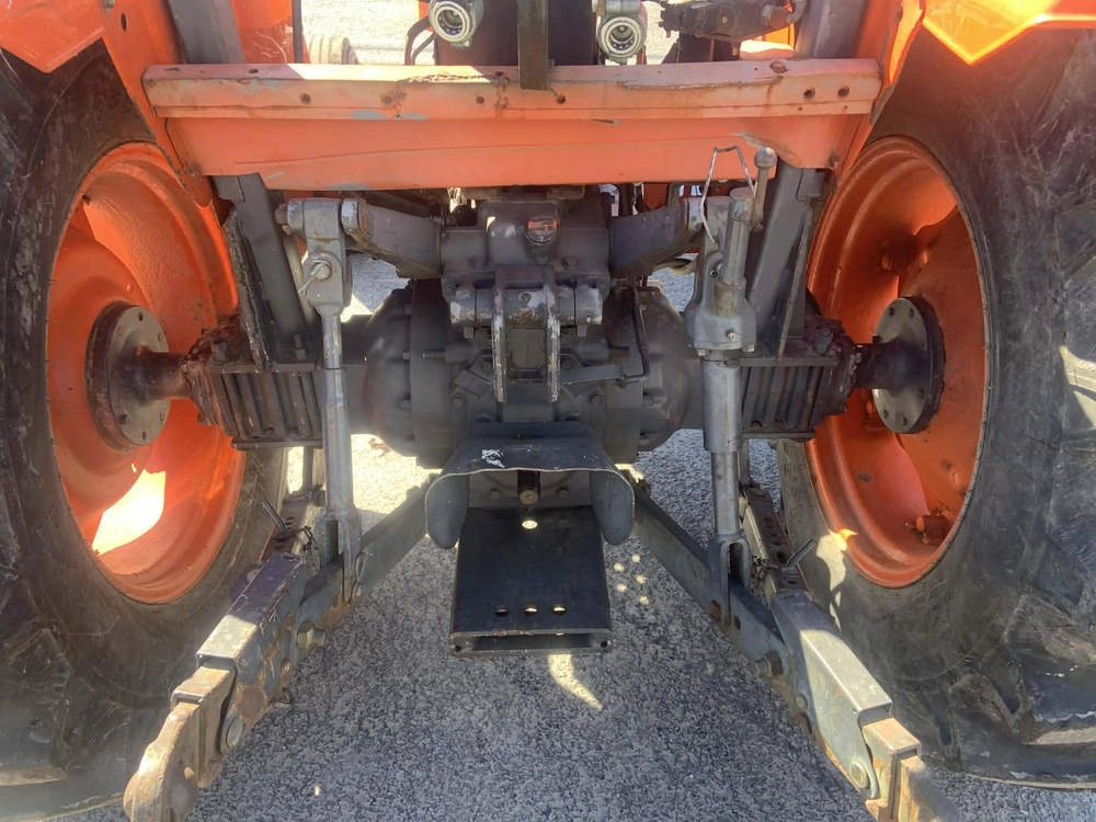 Kubota M5400 1996 alt