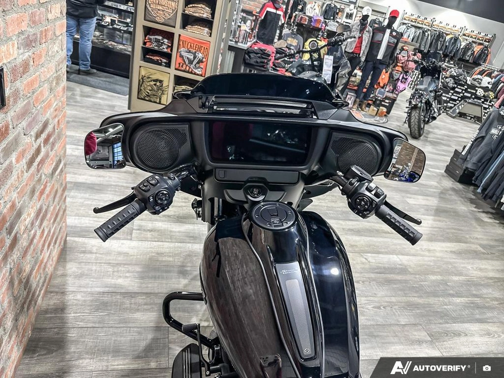 2026 Harley-davidson Street Glide alt