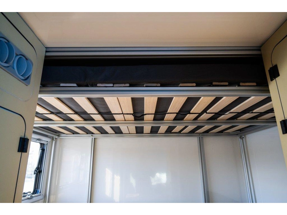 Ford E450 Paralander 2006 alt