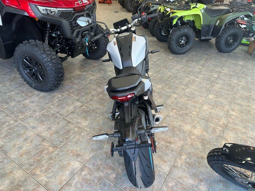 2026 Yamaha Mt-07 alt