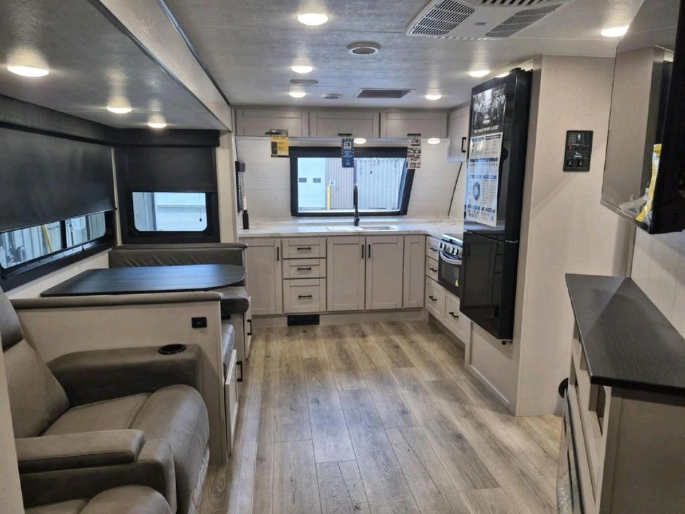 Jayco Jay Feather 26fk 2026 alt