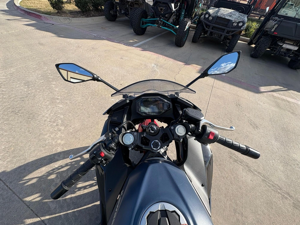 2026 Kawasaki Ninja® 500 Abs alt