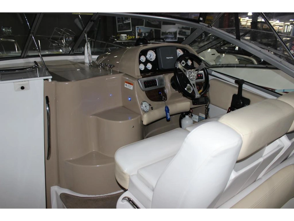 Four Winns Vista 278 2008 alt