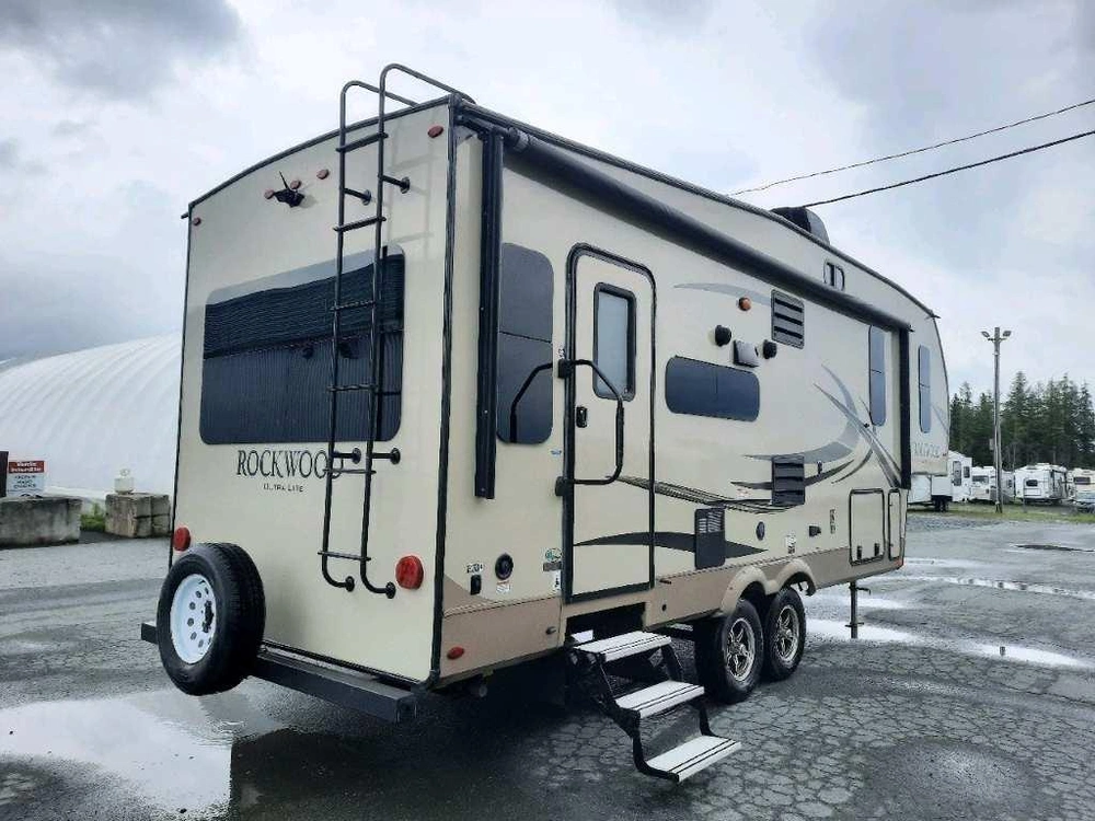 Rockwood Ultra Lite 2440bs 2018 alt