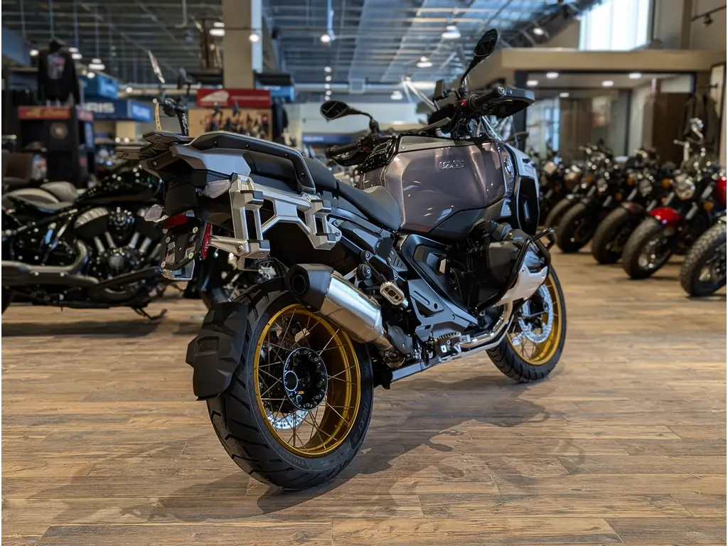 New 2026 BMW R 1300 GS Adventure // Black Storm Metallic in