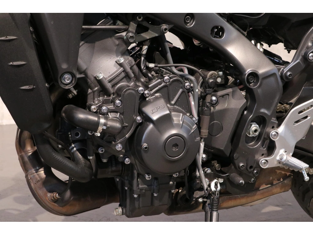 2021 Yamaha Mt-09 alt