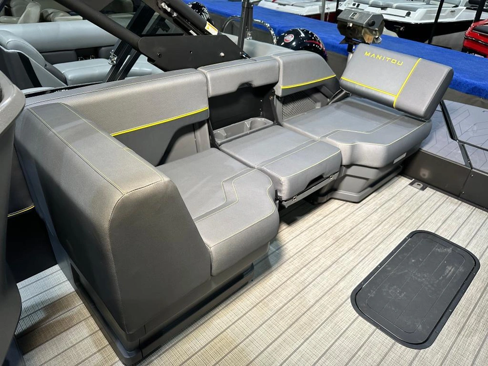 Manitou 22 Explore Switchback 2025 alt