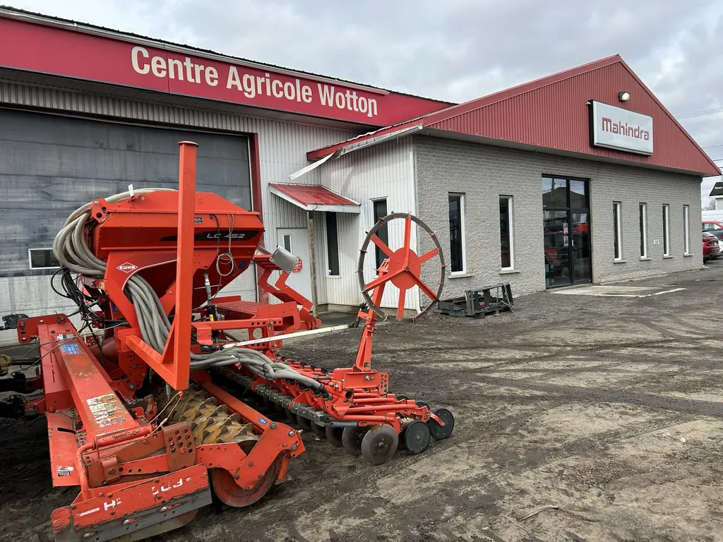 2012 Kuhn  LC452