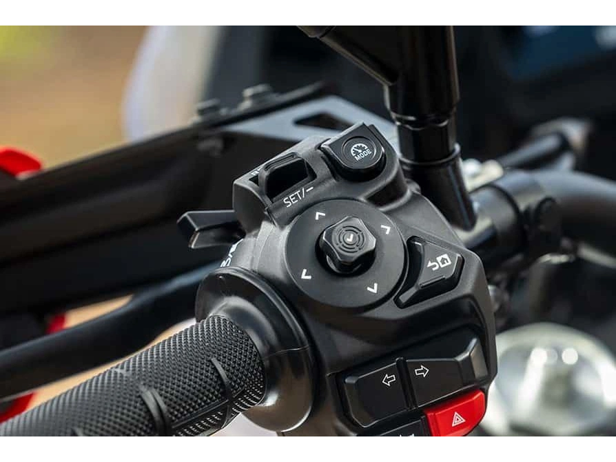 Yamaha Ténéré 700 World Raid 2025 alt