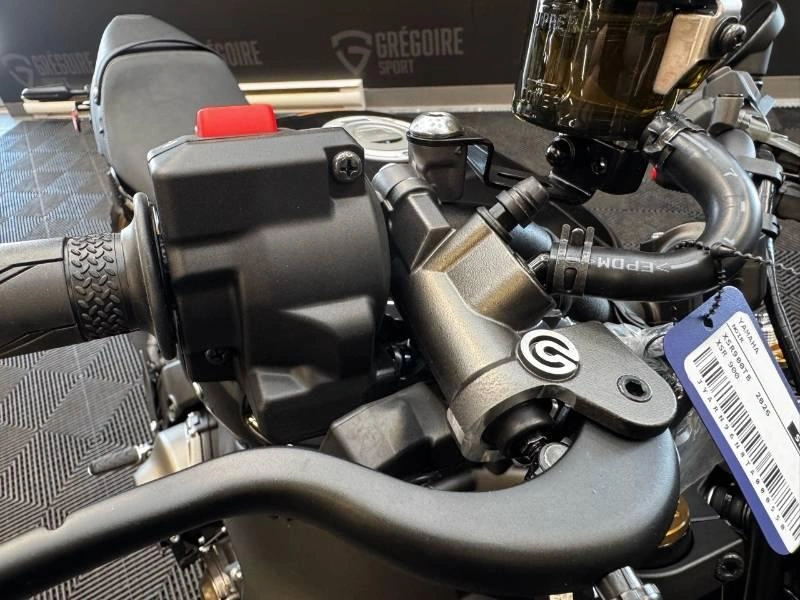 2026 Yamaha Xsr900 alt