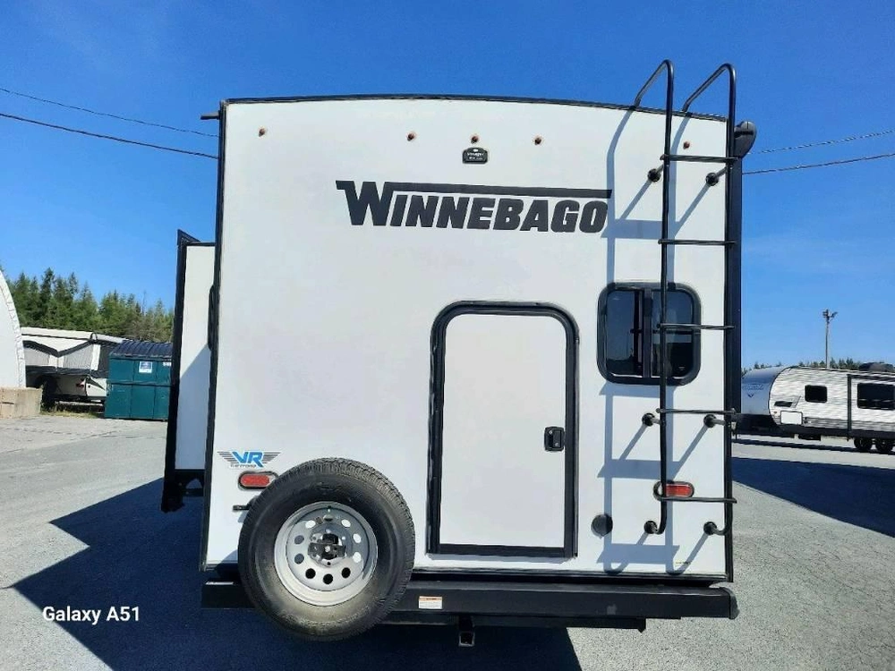 Winnebago Minnie 2301bhs 2022 alt