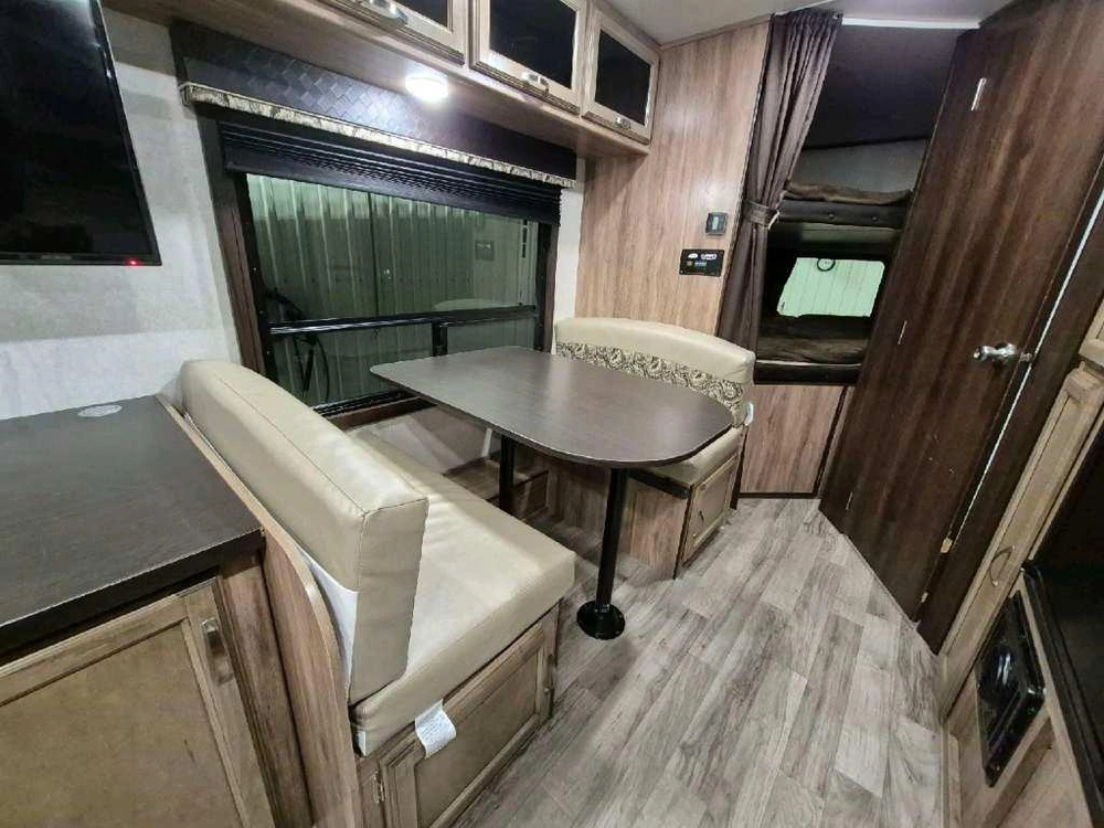 Jayco Jay Feather 23bhm 2019 alt