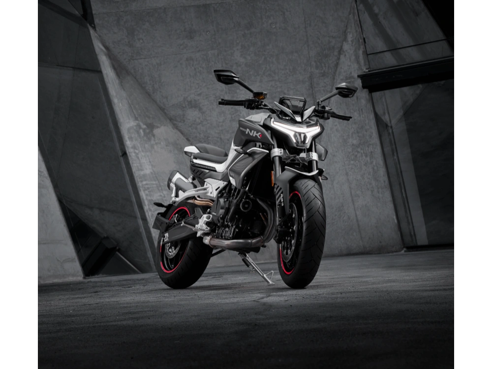 Cfmoto 800nk Rabais De 2,400$ Et Financement 5.99% Sur 60 Mois 2024 alt