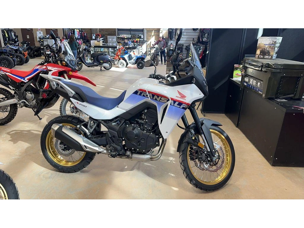 2025 Honda Xl750s alt