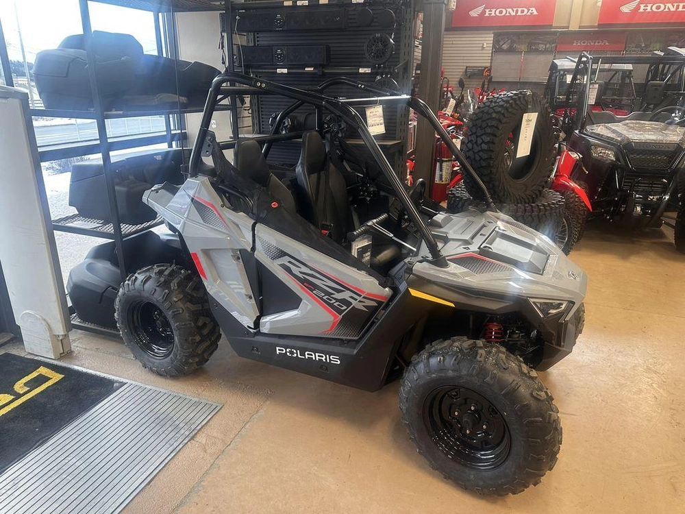 2024 Polaris Z24hcb18a4 alt