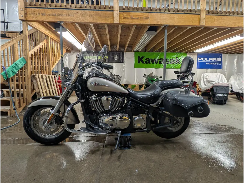 2011 Kawasaki VULCAN 900 CLASSIC LT