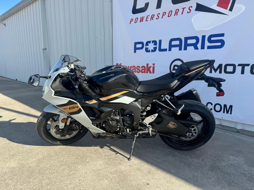 2026 Kawasaki Ninja® Zx™-6r Base Base alt