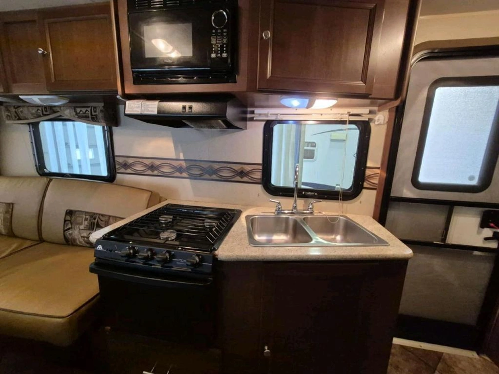 Dutchmen Kodiak Express 172e Hybride 2015 alt