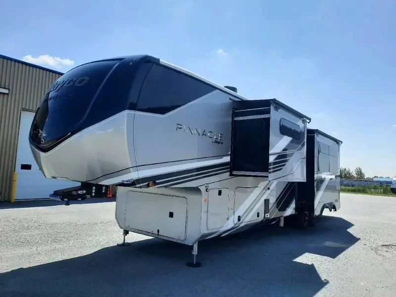 2026 Jayco Pinnacle 38FBRK thumbnail 10