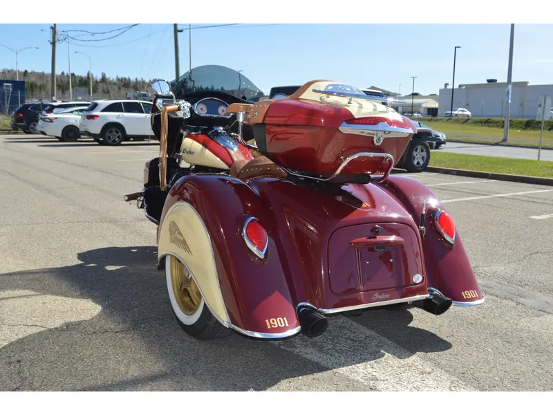 Indian Motorcycle ROAD MASTER 2016