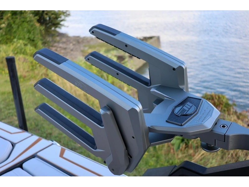 2026 Malibu 22 Lsv alt