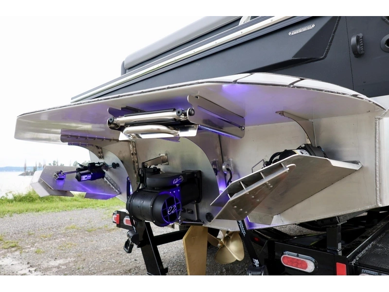 2025 Montara 23 Surf Boss 2.0 alt