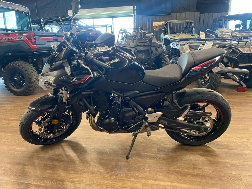2025 Kawasaki Z650 Base Base alt