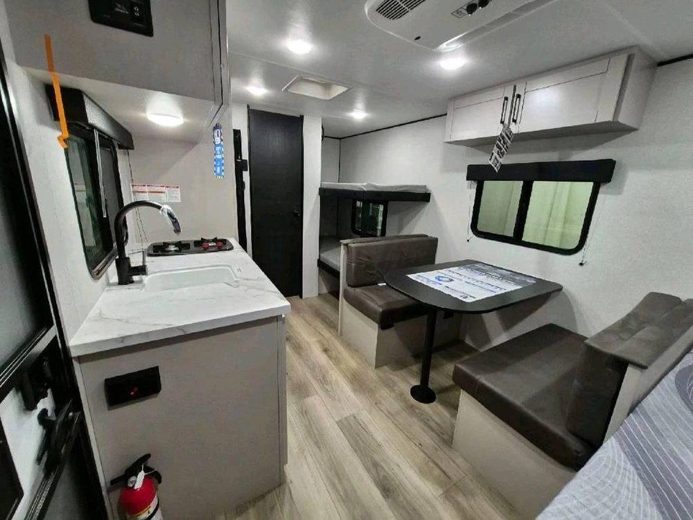 Jayco Jay Feather Air 17bhsl 2026 alt