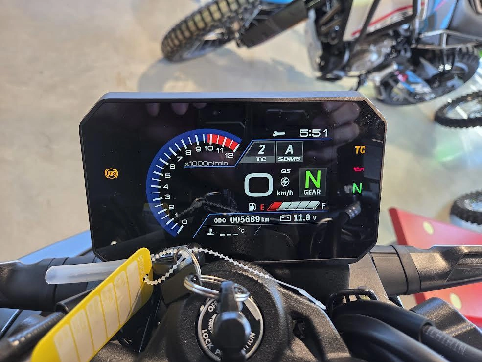 Suzuki Gsx 800 S 2024 alt
