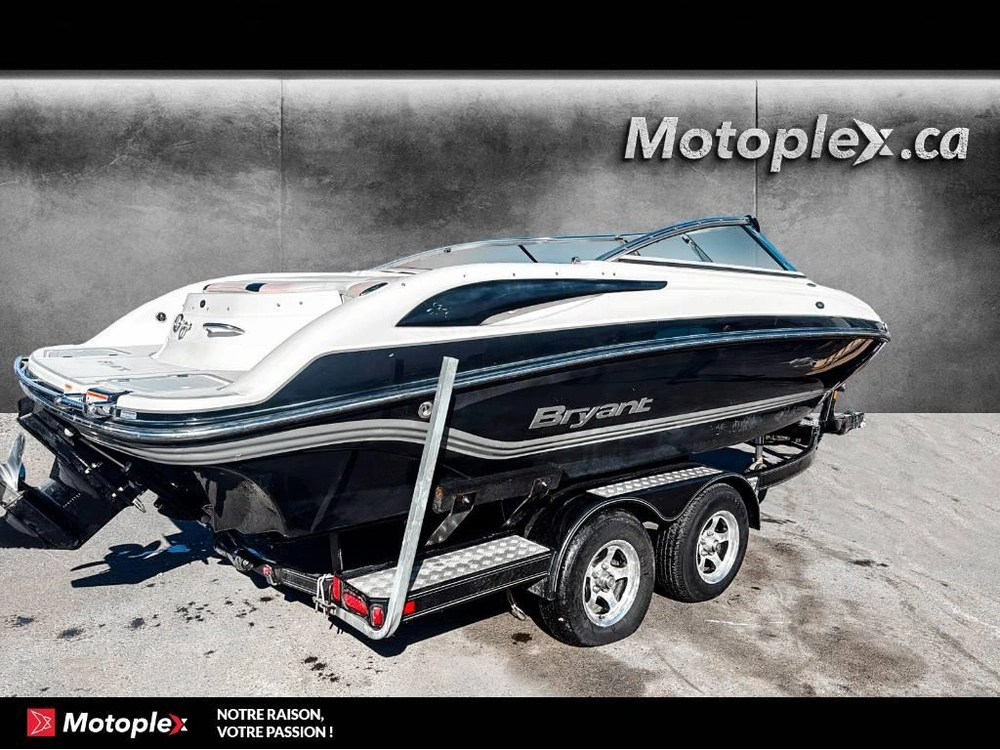 Bryant 210 Br Open Deck 2010 alt