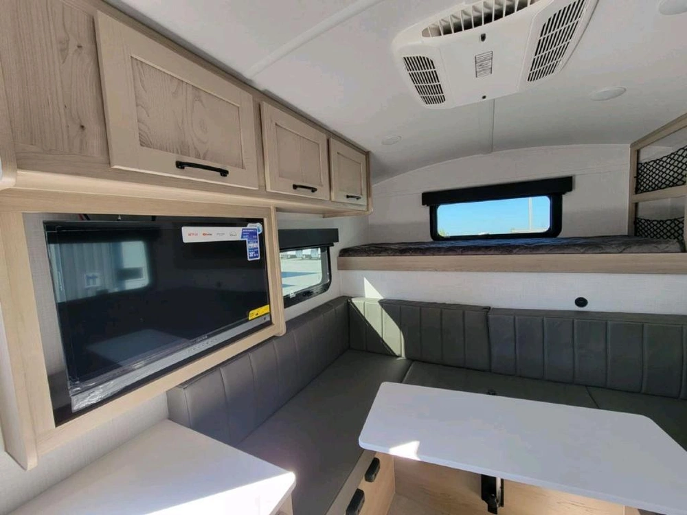 Flagstaff E-pro 15rdg Cuisine Ext. Bunk 2025 alt