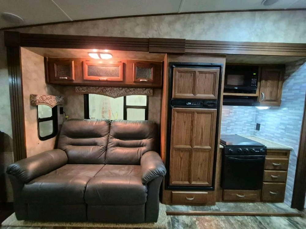 Crossroads Cruiser Aire 28se 2015 alt