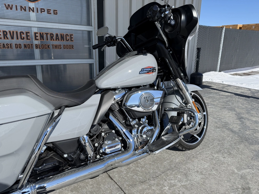 2024 Harley-davidson Street Glide alt