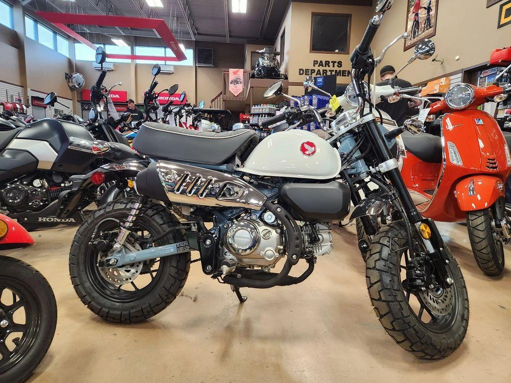 2025 Honda Monkey Abs alt