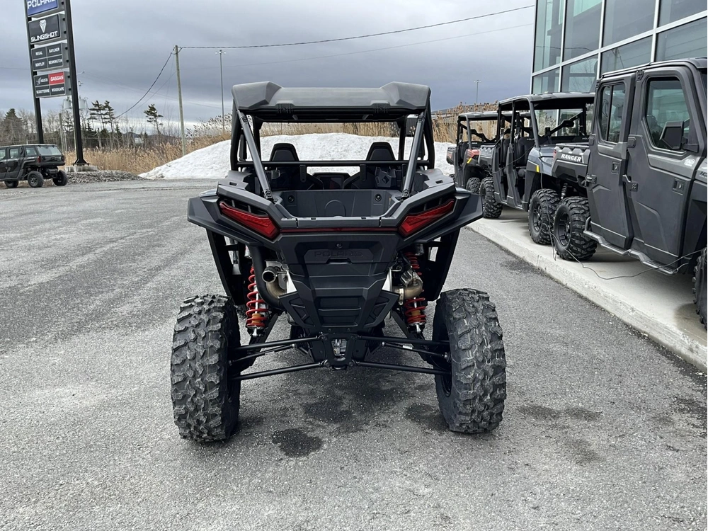 Polaris Rzr Xp 1000 Ultimate 2026 alt