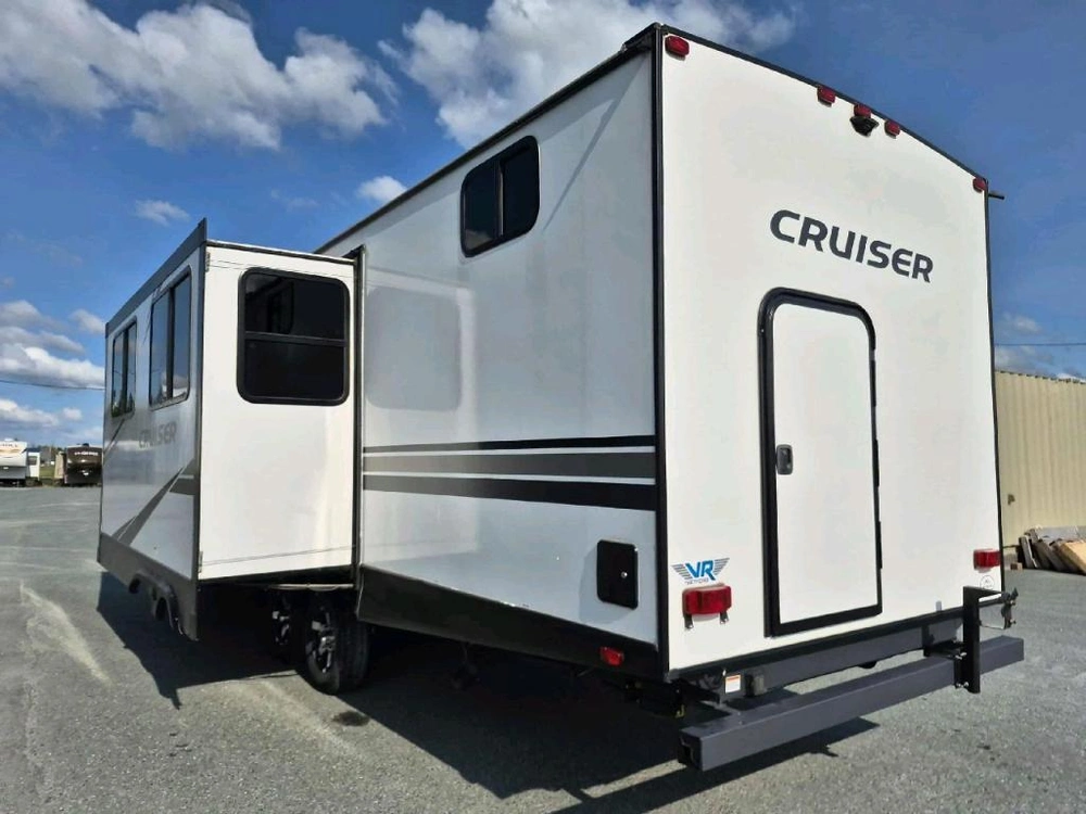 Crossroads Cruiser Aire 28bbh 2022 alt