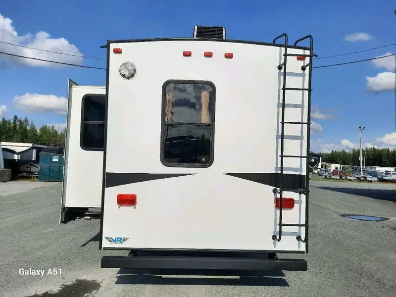 2012 Keystone RV Sprinter copper canyon 275FWBH thumbnail 5