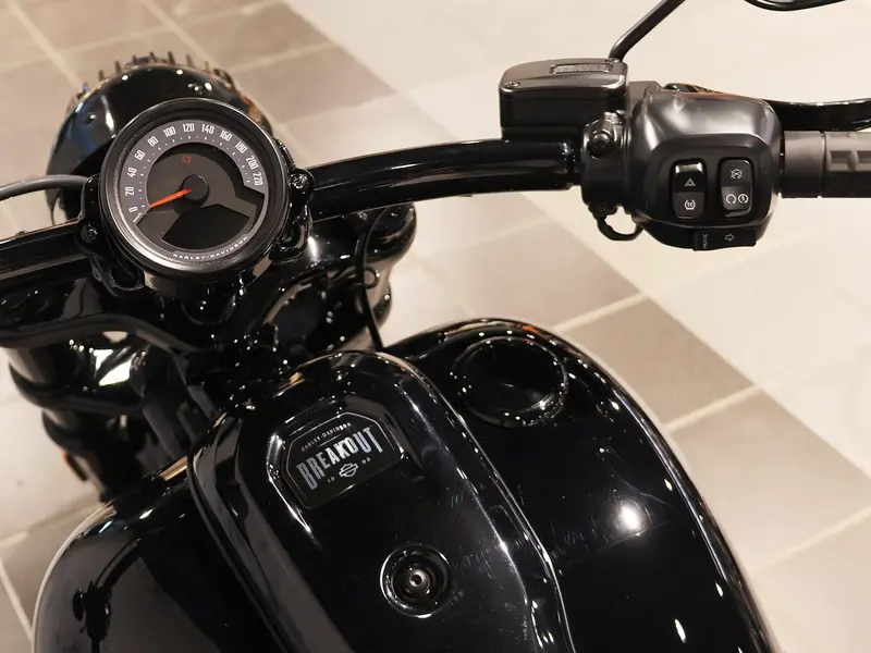 2025 Harley-Davidson Breakout FXBR