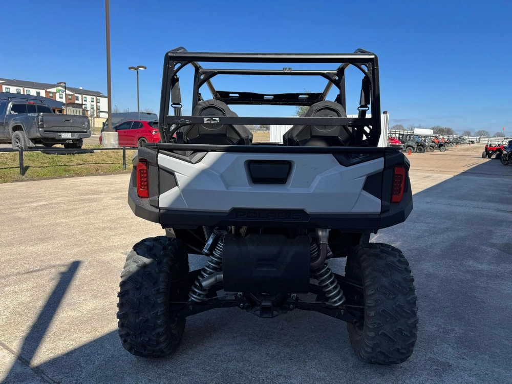 2025 Polaris General 4 1000 Sport - Ghost Gray Sport Sport alt