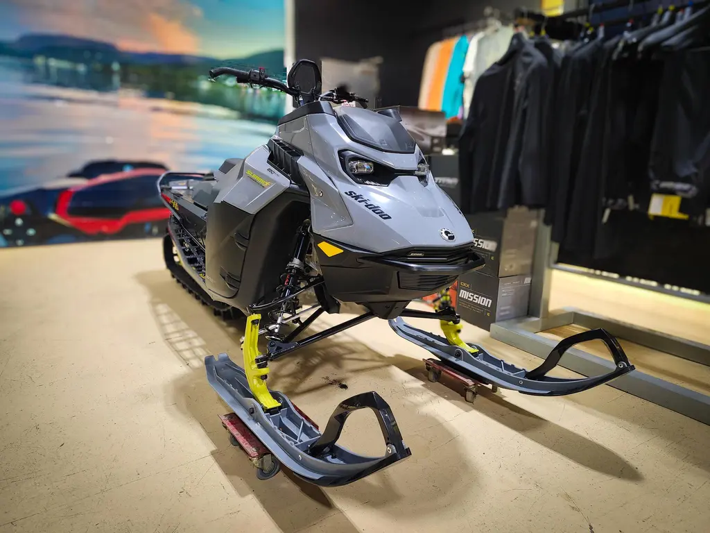 2026 Ski-doo Summit Adrenaline 850 E-tec alt