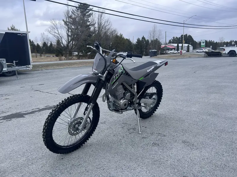 2025 Kawasaki KLX140R F thumbnail 6