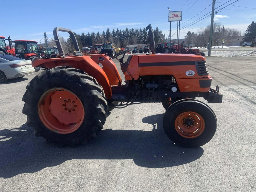 Kubota M5400 1996 alt