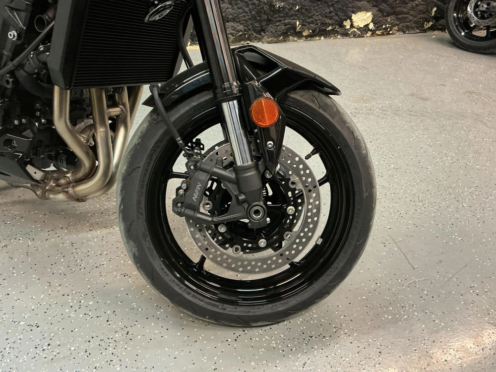 2025 Kawasaki Z900 Abs Abs alt
