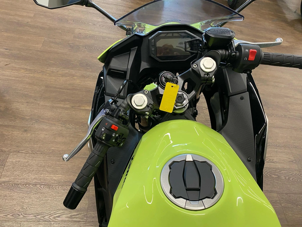 2026 Kawasaki Ninja® 500 Abs alt