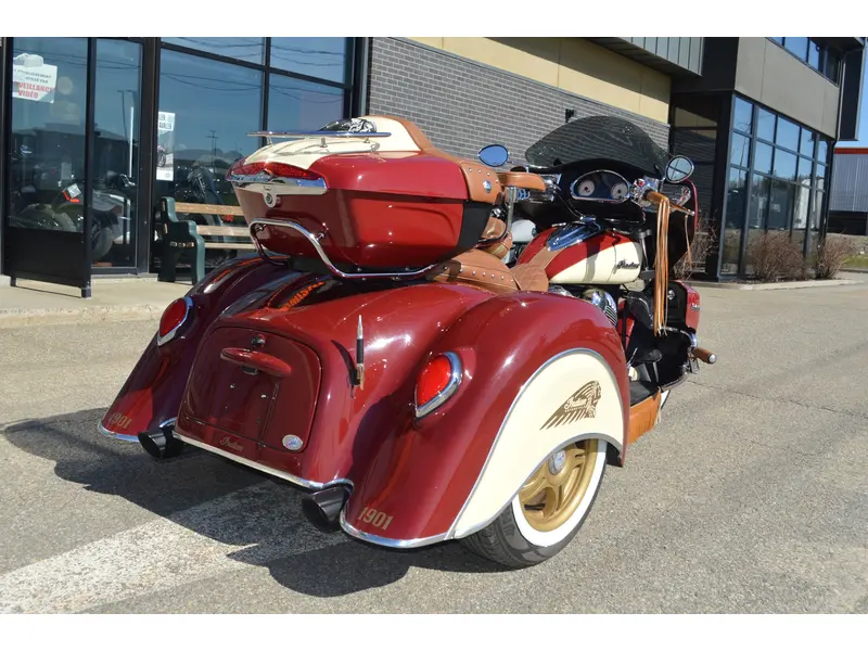 Indian Motorcycle ROAD MASTER 2016