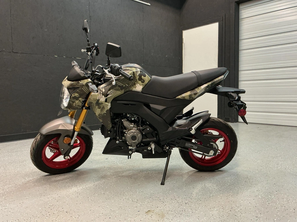 2025 Kawasaki Z125 Pro Base alt