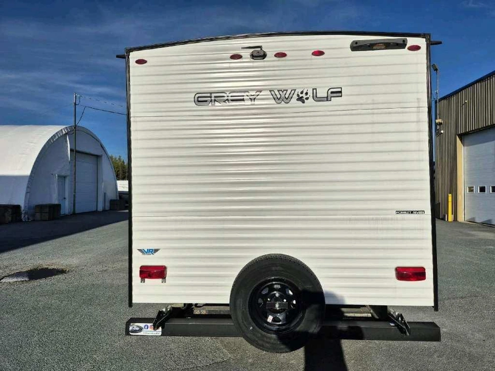 Cherokee Grey Wolf 27dbh 2023 alt