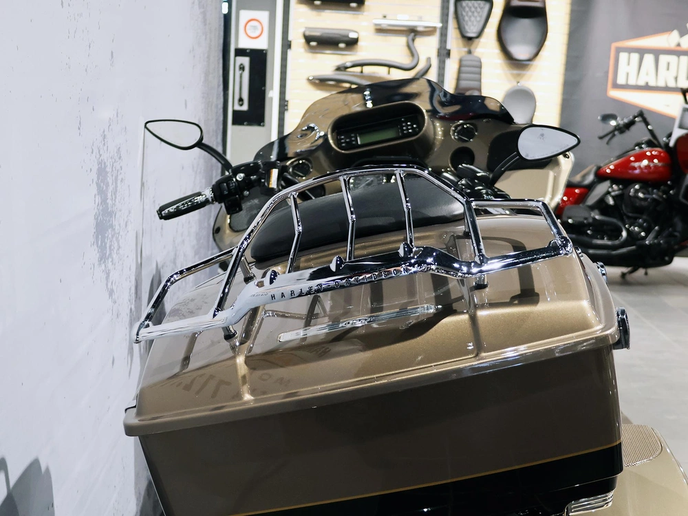 2013 Harley-davidson Cvo Road Glide Fltrxse alt