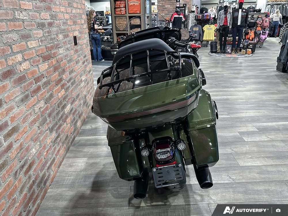 2026 Harley-davidson Street Glide Limited alt